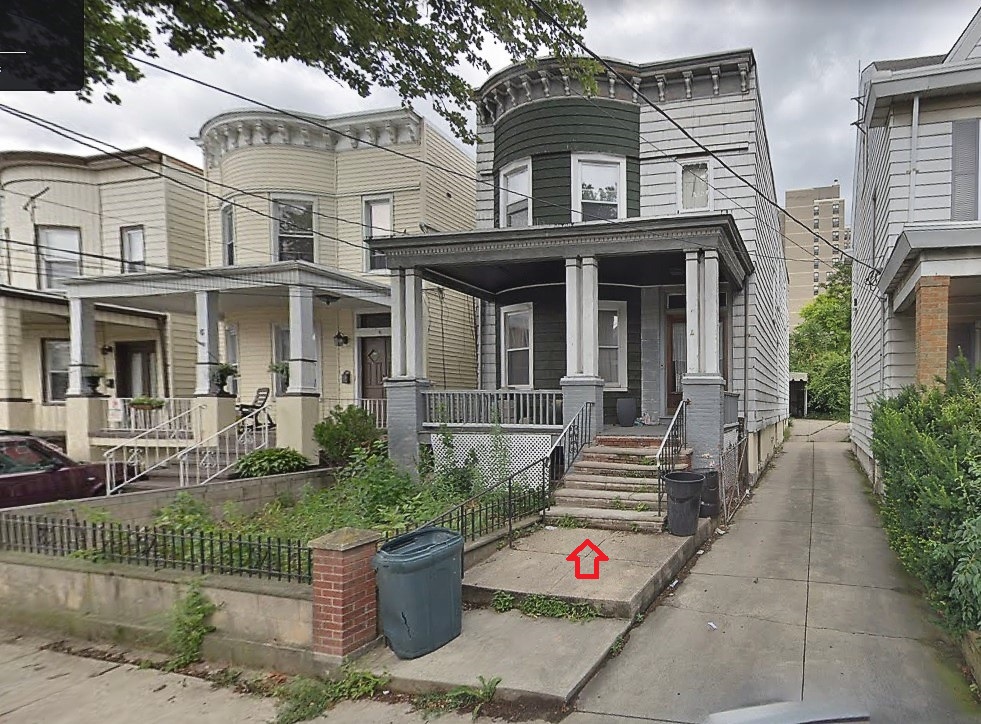 4 Duncan Court in Jersey City, New Jersey