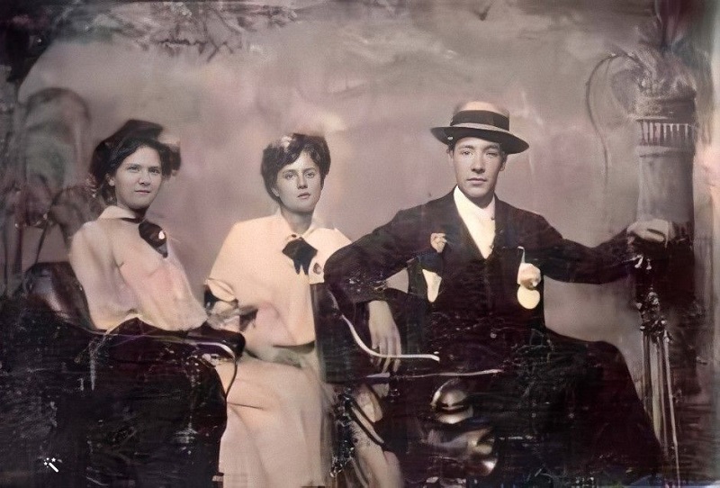 Birdie, Mettie and Charles Leier