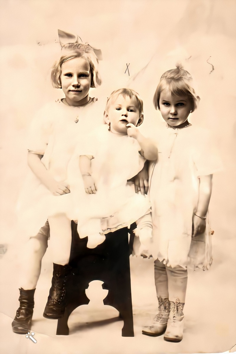 Gladys, Florence and Dorothy Kazalski