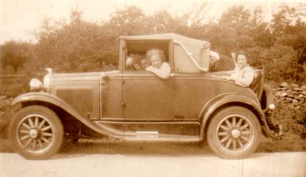 Gladys Kazalski (Berry)